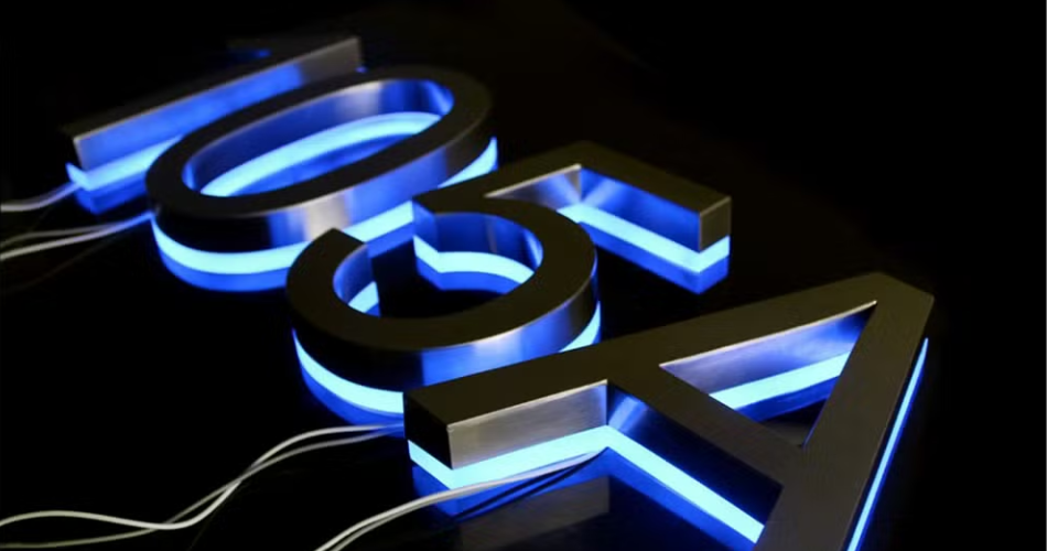 Hiển thị rõ nét cả ngày lẫn đêm