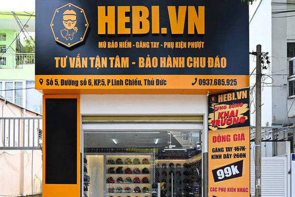 Bảng hiệu shop nón bảo hiểm cần có những nội dung gì?