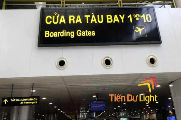Biển chỉ dẫn được làm từ nhiều vật liệu khác nhau