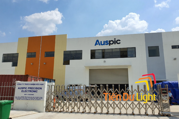 Làm biển công ty gắn cổng chất lượng, tăng nhận diện thương hiệu