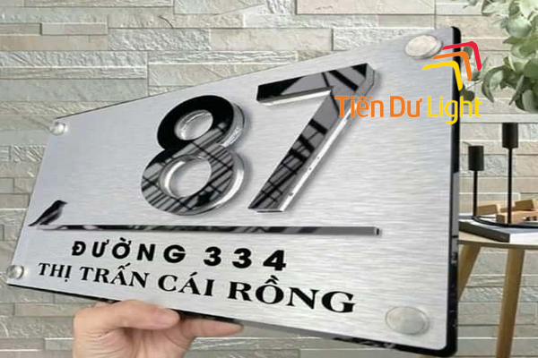 Biển số nhà nhôm dập nổi – Giải pháp bền đẹp, tiết kiệm cho mọi công trình