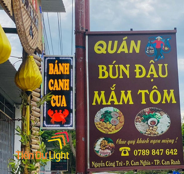 Giá thi công biển vẫy bún đậu mắm tôm