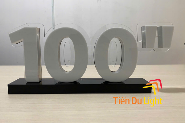 Chữ sáng đèn mặt mica sữa, thân nhôm, đèn led dây
