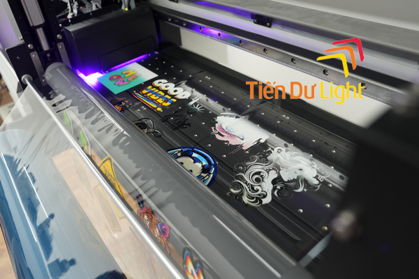 In uv dtf là gì? Công nghệ in hiện đại cho mọi chất liệu