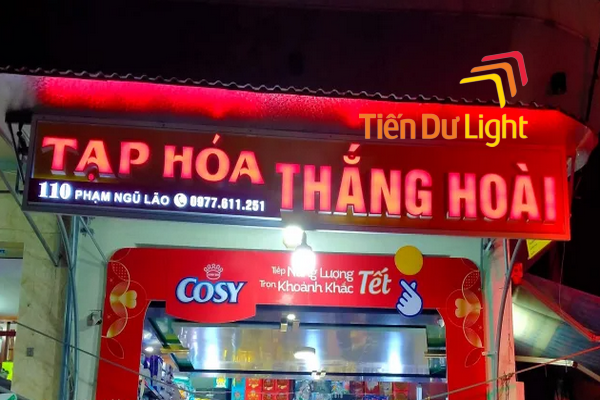 Lợi ích của làm bảng hiệu tạp hóa đúng kích thước