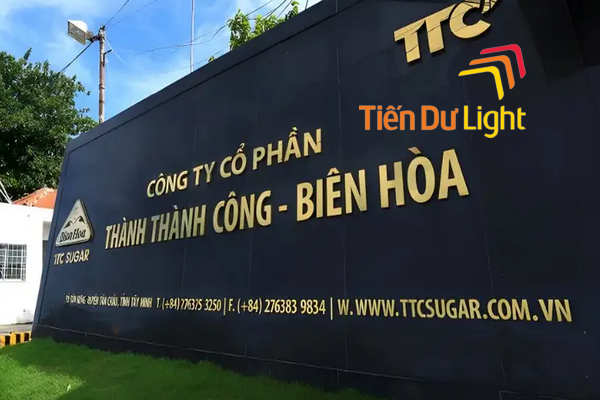 Kích thước biển quảng cáo đẹp, sang trọng, hiện đại
