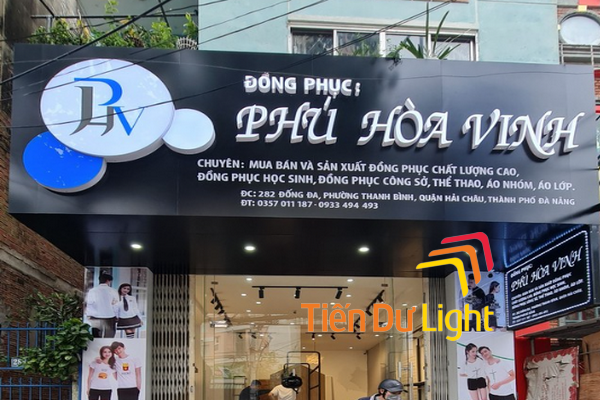 Làm bảng hiệu cửa hàng đồng phục chuyên nghiệp, bền đẹp