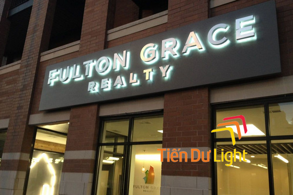 Hệ thống bảng hiệu LED chữ nổi đồng bộ biển hiệu