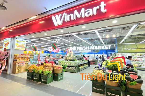 Bảng hiệu chữ nổi Winmart nổi bật với thiết kế hiện đại