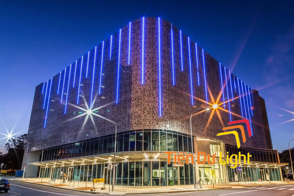 Đèn Facade Lighting trang trí mặt tiền tòa nhà nổi bật, ấn tượng