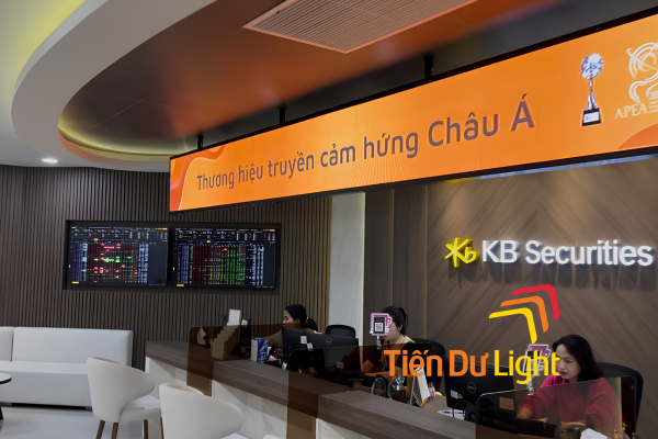 Tiến Dư Light thi công hoàn thiện màn hình treo tường 55 inch