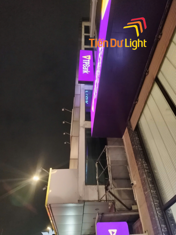 Vai trò của biển hiệu chi nhánh ngân hàng