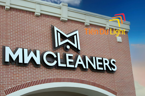 Nhu cầu thi công chữ nổi mica ngày càng tăng