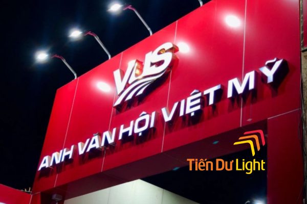 Các loại bảng hiệu màu đỏ đẹp, nổi bật