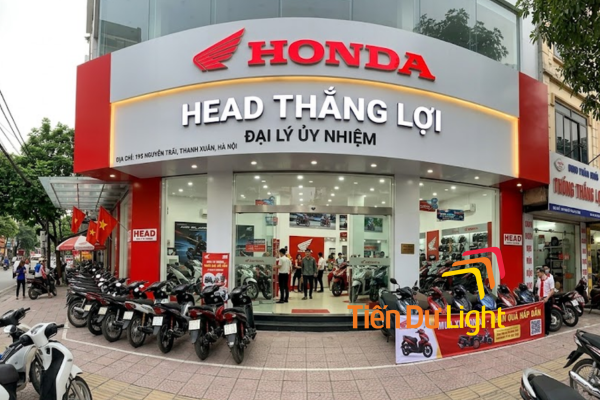 Bảng hiệu xe máy thiết kế hiện đại với màu sắc nổi bật