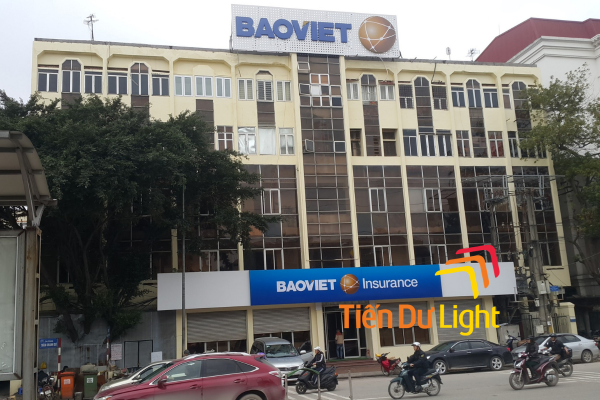 Biển hiệu chữ nổi trên cao nổi bật