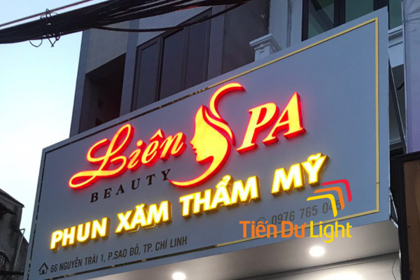 Biển quảng cáo chữ nổi mica sáng mặt ban đêm