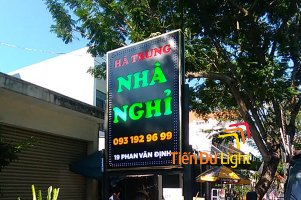 Hộp đèn nhà nghỉ: Tăng sức hút mặt tiền, cơ hội kinh doanh