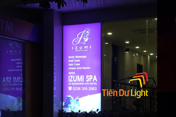 Hộp đèn quảng cáo spa chuyên nghiệp, đẹp từng chi tiết