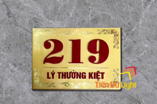 Bảng hiệu bằng đồng: Sang trọng, đẳng cấp và bền bỉ