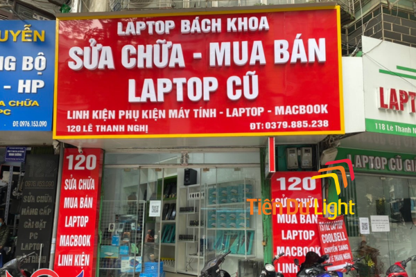 Bảng hiệu cửa hàng laptop là gì?