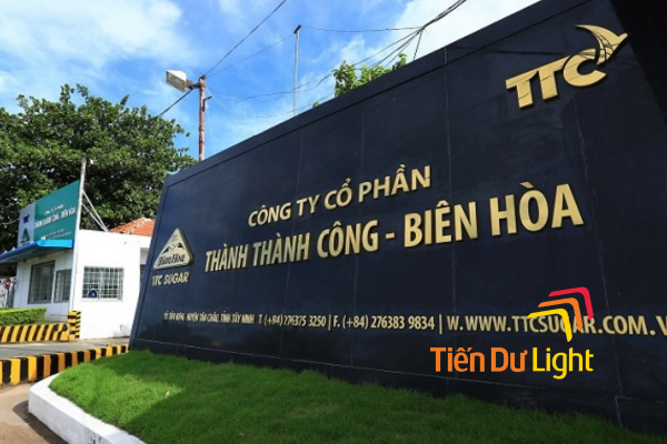 Bảng hiệu nhà xưởng độc đáo, sang trọng