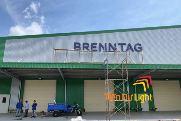 Bảo trì logo nhà xưởng: Quy trình đúng kỹ thuật và tiết kiệm nhất