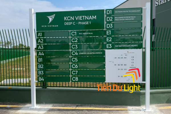 Biển chỉ dẫn khu công nghiệp hiện đại, tiện lợi