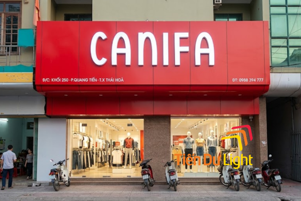 Biển quảng cáo composite mặt tiền sang trọng