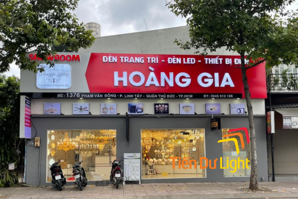 Biển hiệu nội thất showroom đèn trang trí đồng bộ từ ngoài vào trong