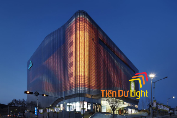 Chiếu sáng mặt dựng Dynamic Lighting thu hút