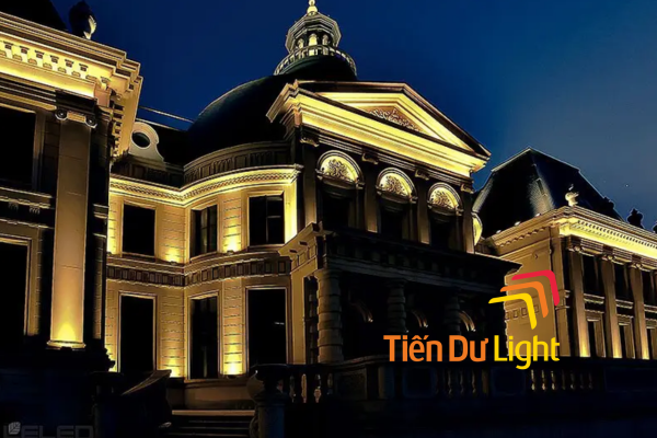 Ứng dụng đèn Spot Light ngoài trời phổ biến