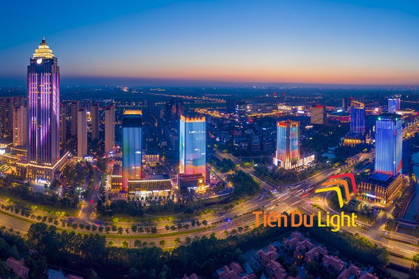 Facade Lighting sáng rực, làm nổi bật không gian ban đêm