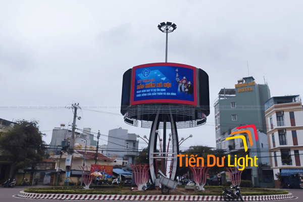 Giá làm màn hình LED quảng trường bao nhiêu?