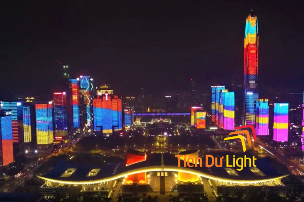Giá media facade phụ thuộc vào yếu tố nào?