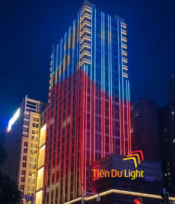 Đèn LED RGB chiếu sáng mặt dựng tòa nhà