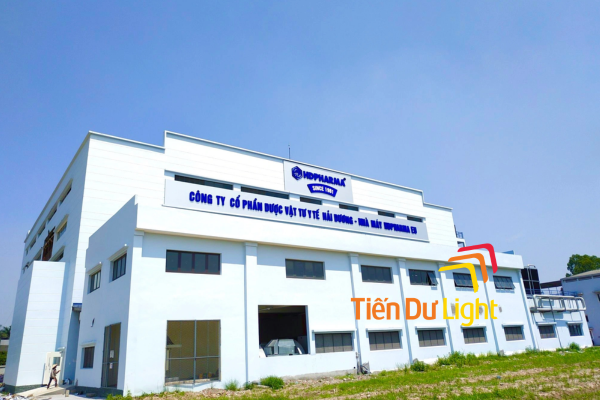 Mẫu bảng hiệu nhà máy dược phẩm đẹp, sang trọng và bền bỉ