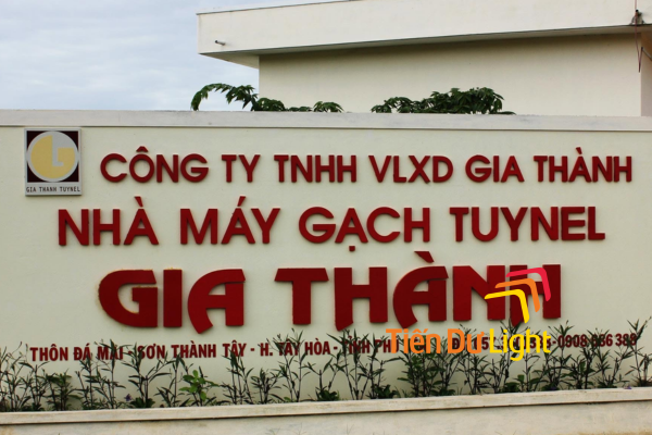 Thi công bảng hiệu nhà máy gạch chuyên nghiệp, trọn gói