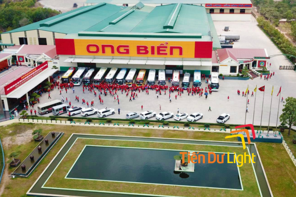 Bảng hiệu nhà máy sản xuất phân bón sử dụng vật liệu bền bỉ
