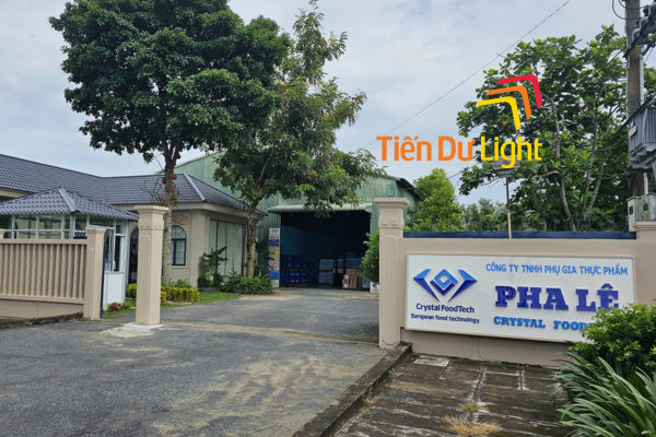 Bảng hiệu nhà máy sản xuất phụ gia nổi bật, bền đẹp và chuyên nghiệp