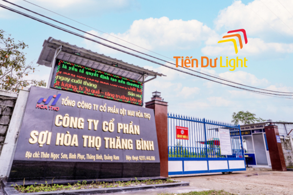 Bảng hiệu nhà máy sợi sử dụng vật liệu bền đẹp, phù hợp với môi trường