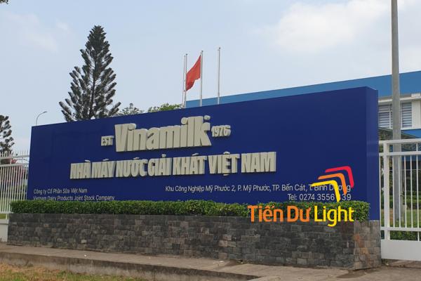 Bảng hiệu nhà máy sữa đẹp, bền, chuẩn nhận diện thương hiệu