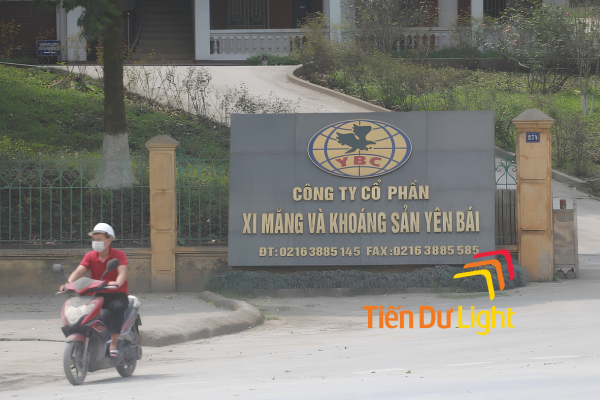 Làm bảng hiệu nhà máy xi măng ở đâu uy tín?