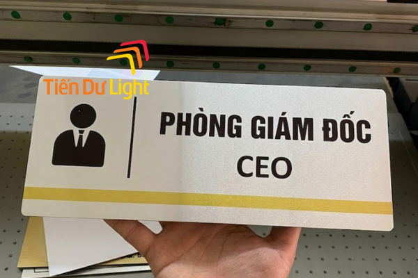 Biển phòng giám đốc nhà máy đẹp, sang trọng và bền đẹp