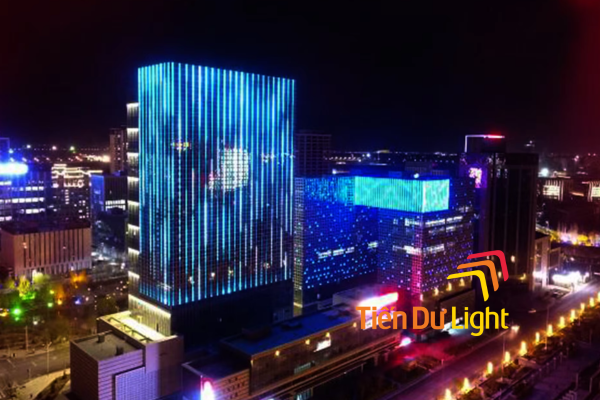 RGB hay RGBW: Hệ thống chiếu sáng đổi màu nên chọn loại nào?