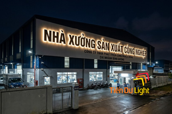 Bảng hiệu nhà xưởng chữ nổi sáng chân đẹp, bền, chuyên nghiệp