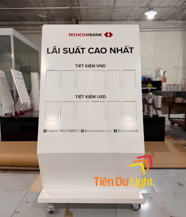 Bảng hiệu petg cao cấp: Thiết kế đẹp, bền, chuẩn nhận diện thương hiệu