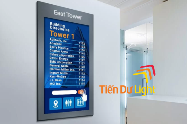 Bảng hiệu sảnh tòa nhà cao cấp, đồng bộ với kiến trúc