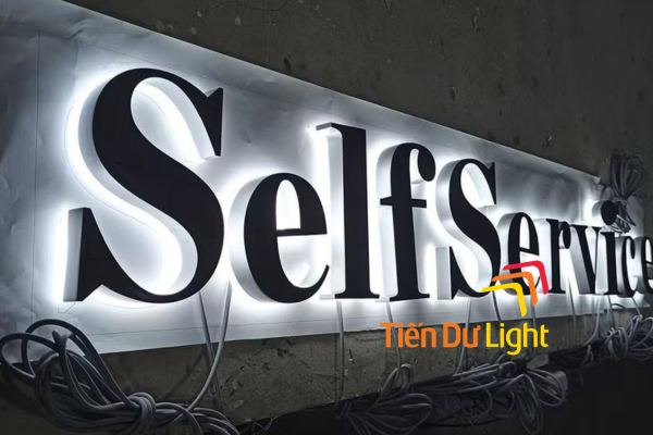 Gia công chữ nổi quảng cáo chuyên nghiệp, sắc nét tại Tiến Dư Light