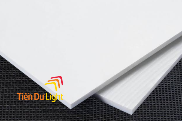 PetG là gì? Đặc điểm, ứng dụng và ưu điểm của vật liệu PetG